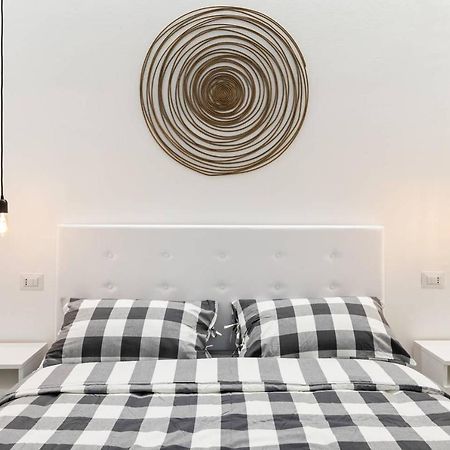 Ferienwohnung Modern And New Flat In Duomo Area Mailand Exterior foto