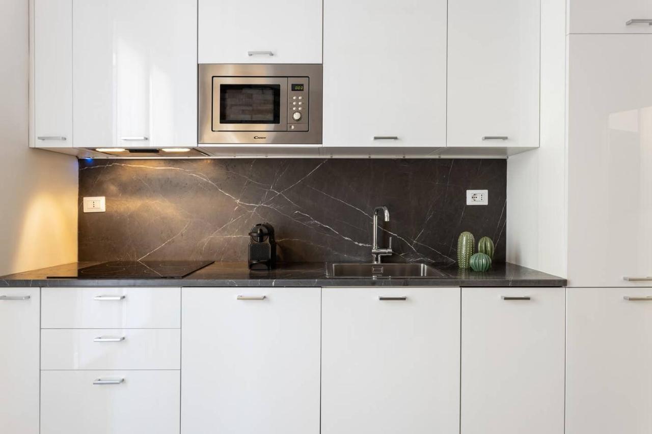 Ferienwohnung Modern And New Flat In Duomo Area Mailand Exterior foto