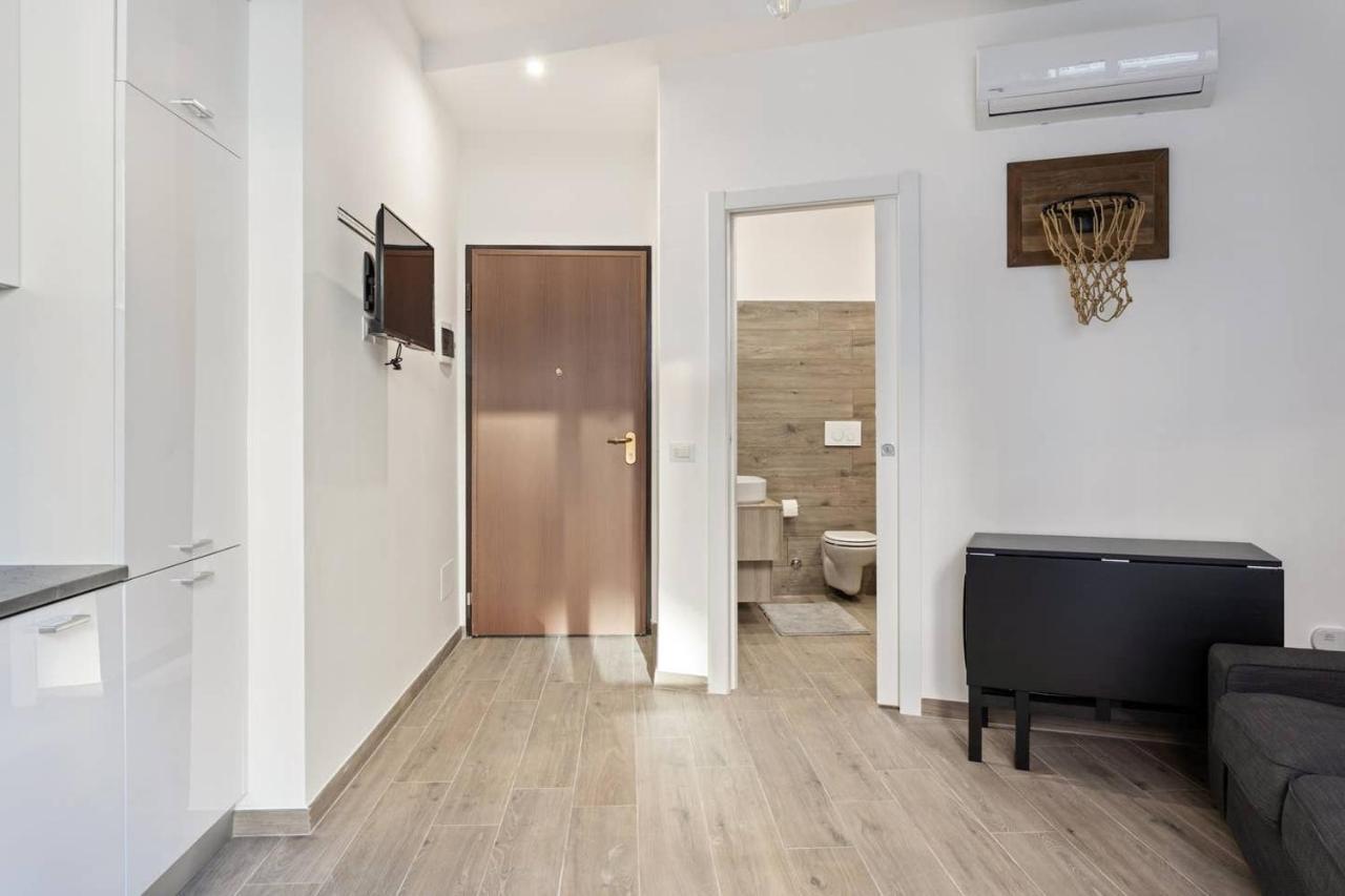 Ferienwohnung Modern And New Flat In Duomo Area Mailand Exterior foto